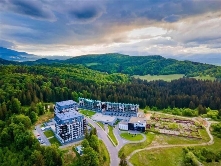 Pentahouse Mountain Belle Vue Lägenhet Poiana Brasov Exteriör bild